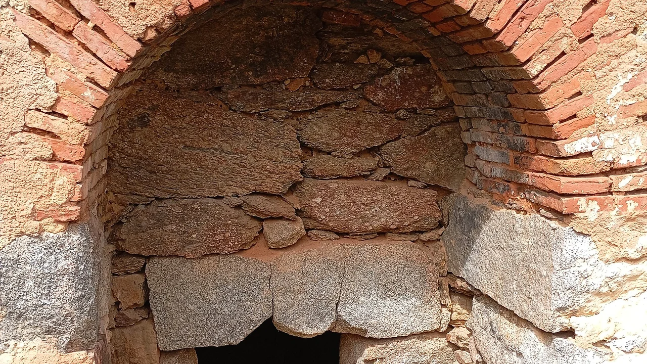 Ruinas (Otero de Herreros).jpg